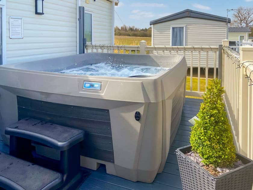 Hot tub | Deer View, Felton, near Morpeth