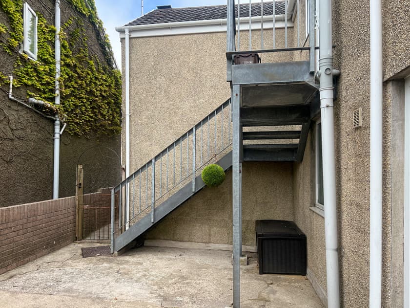 Exterior | Elder Cottage, Bridgend