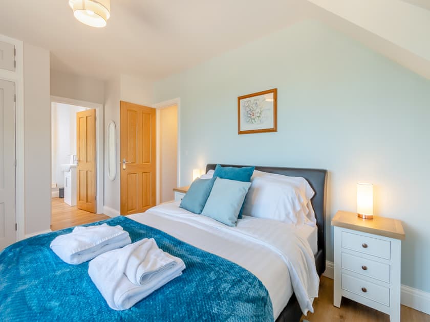 Room 2 - Double bedroom with king size bed and en-suite bathroom  | Llwyncelyn Farmhouse, Clynderwen