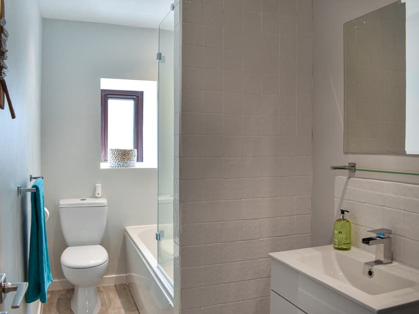 Bathroom | Mid Bellandy, Glenrinnes