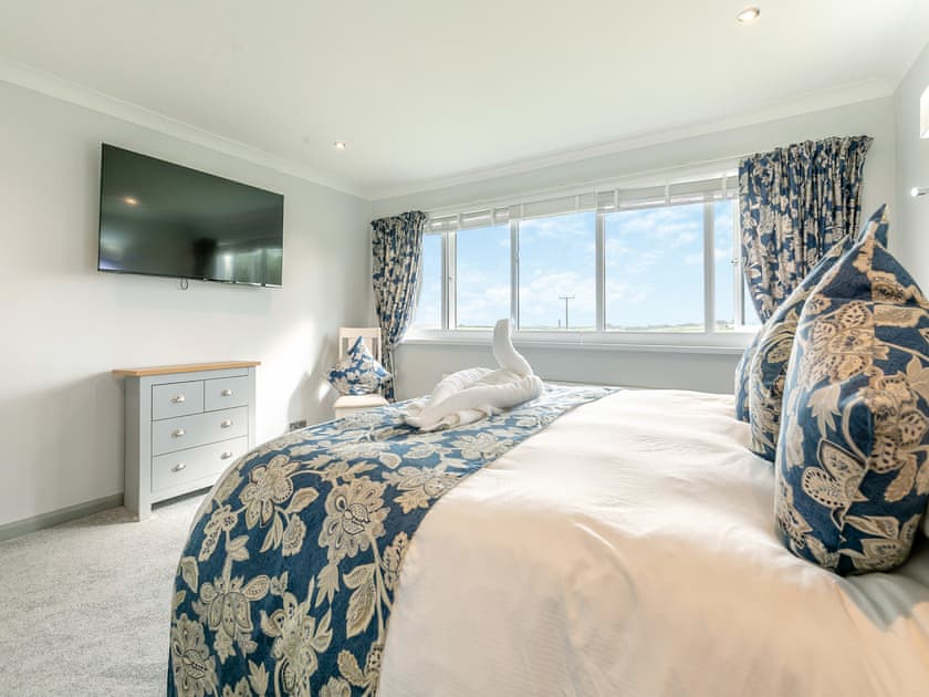 Double bedroom | The Lodge, Helston