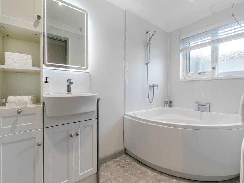 Bathroom | The Lodge, Helston