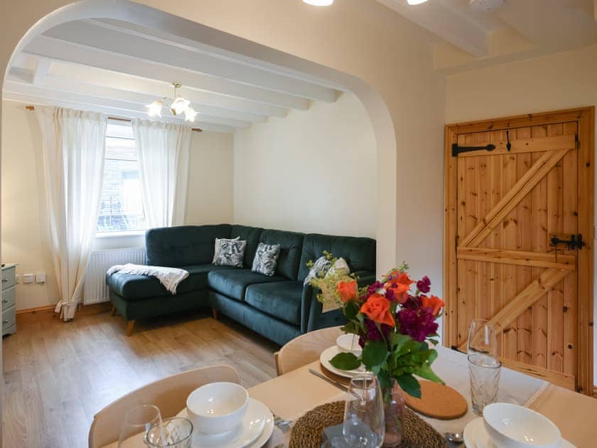 Living room/dining room | LLys Dedwydd, Dolgellau