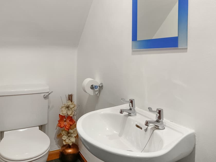 Bathroom | Sea Breeze, Cairnbulg, near Fraserburgh