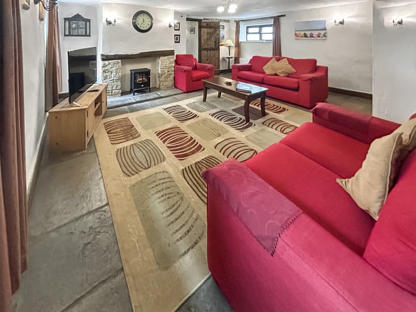 Spacious living room | Higher Checkridge Farm- Cider House - Higher Checkridge Farm, Hawkchurch, near Lyme Regis