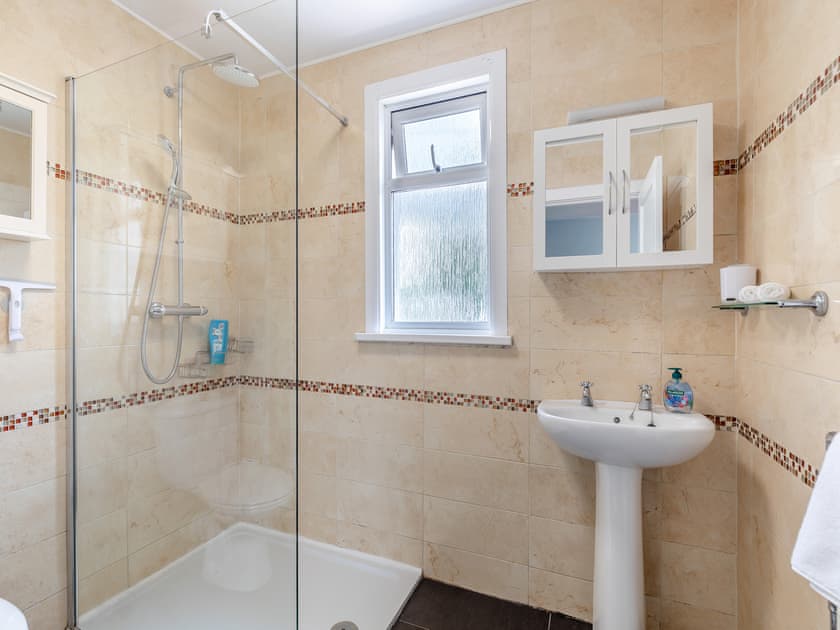 Shower room | Leehaven, Torquay