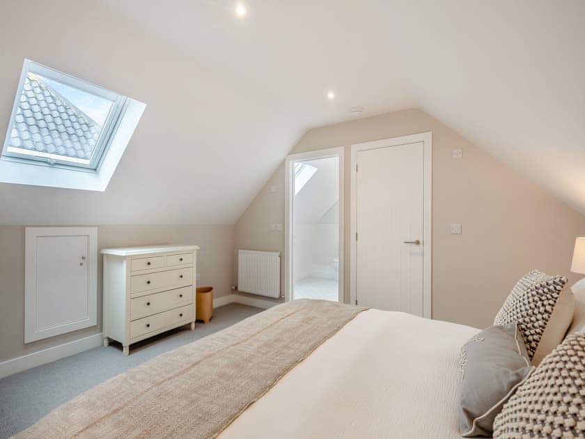 Master bedroom | Hollyhocks-  The Loft at The Gatehouse - Hollyhocks, Holt