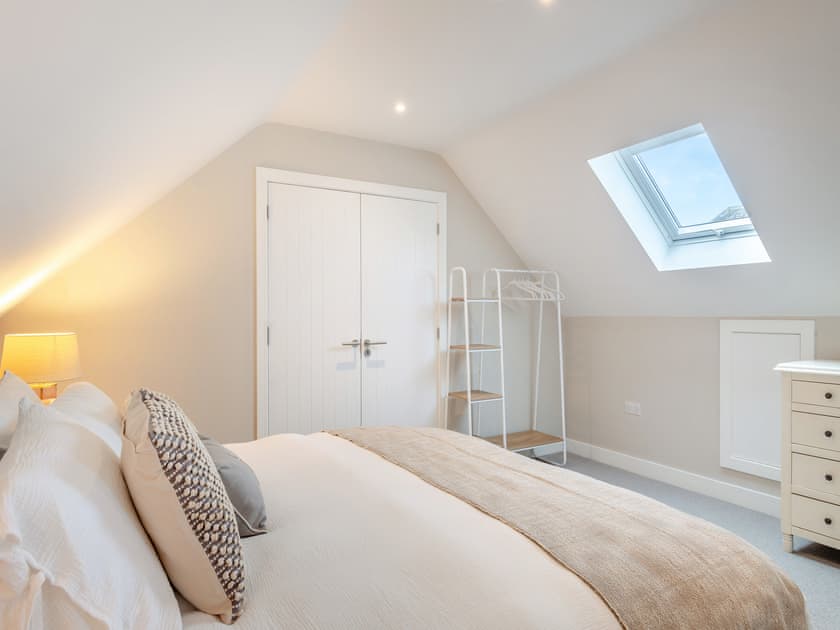 Master bedroom | Hollyhocks-  The Loft at The Gatehouse - Hollyhocks, Holt