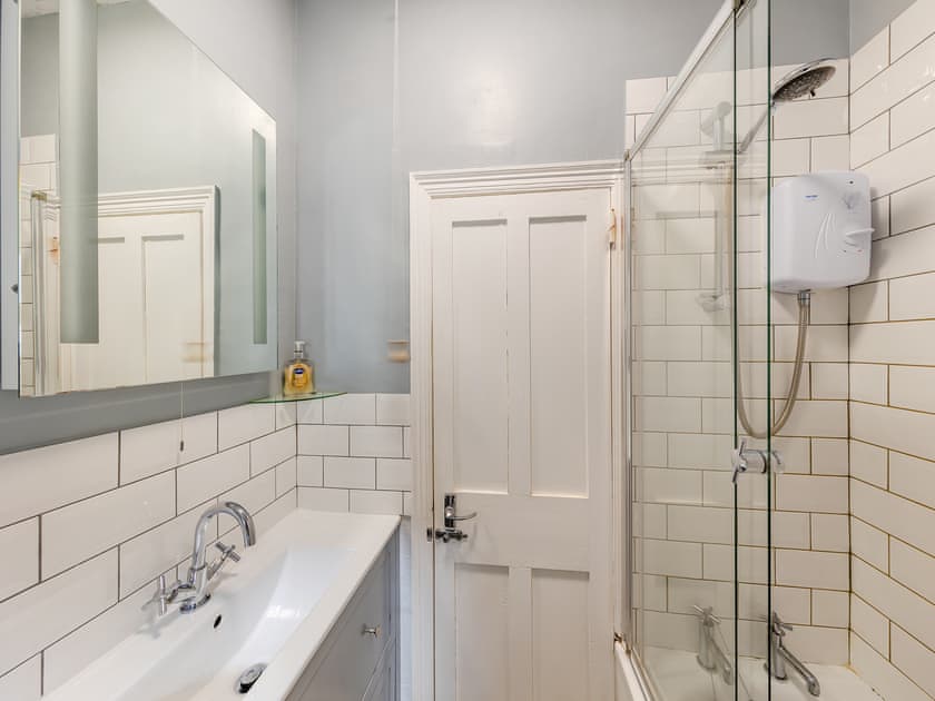 Bathroom | Harbour View House, Aberystwyth
