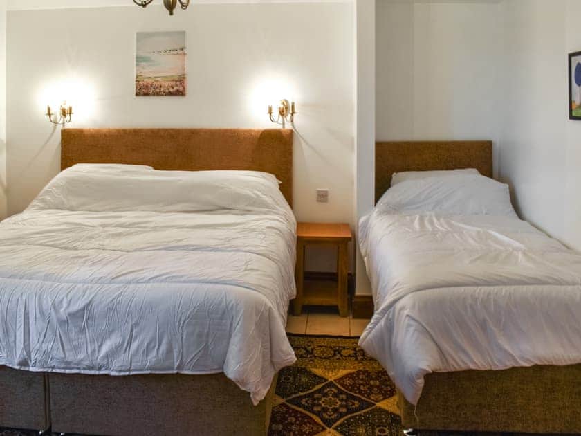 Triple bedroom | The Stable Barn - Sea View Barns, Penryn, near Falmouth