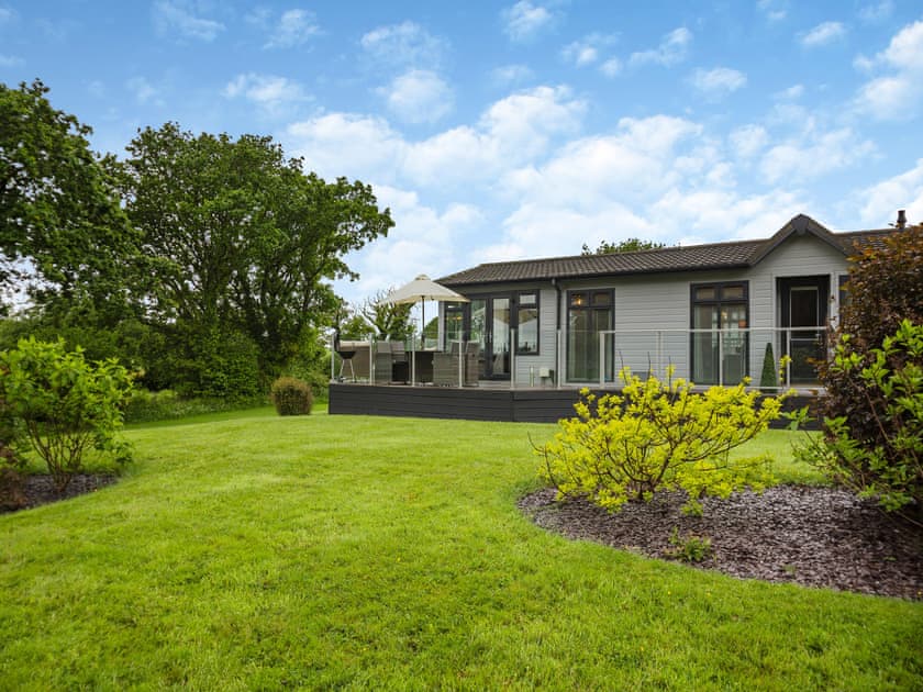 Exterior | Lodge Twenty Six, Pwllheli