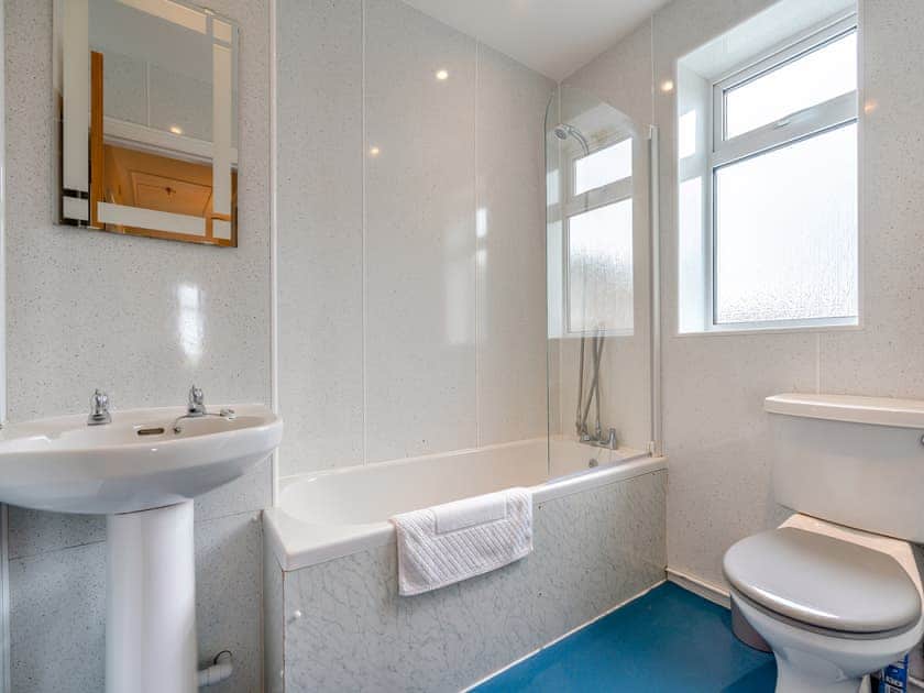 Bathroom | Northwinds, Seahouses