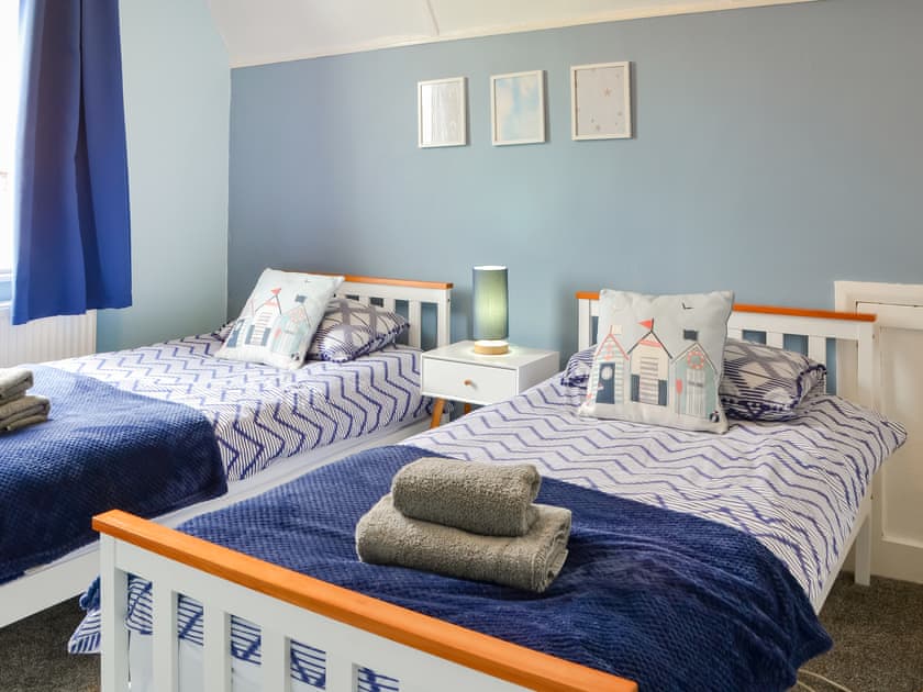 Twin bedroom | Eldon Cottage, Hornsea