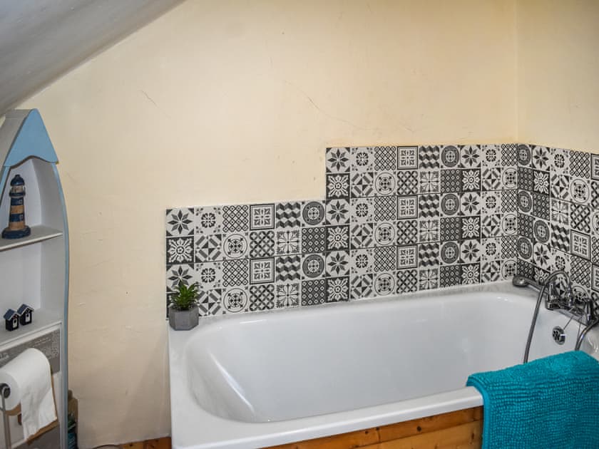 Bathroom | Orchard Cottage, Prestatyn