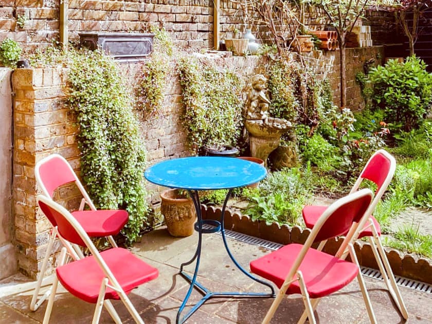 Sitting-out-area | Chepstow Villa, Ramsgate