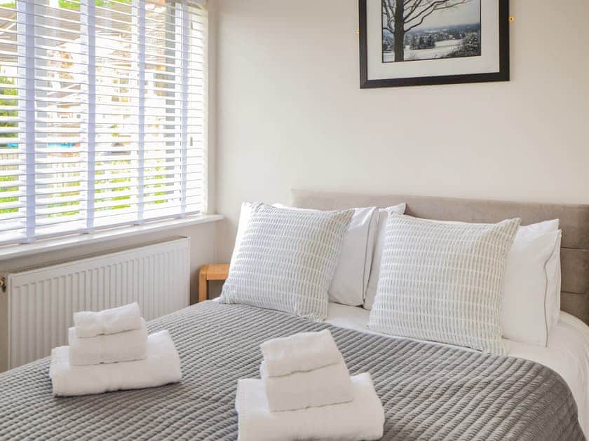 Double bedroom | Kew Cottage, Brotton, near Saltburn-by-the-Sea