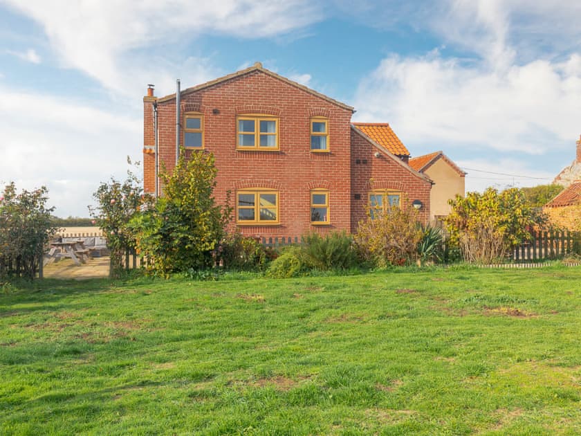 Garden | Mimi Cottage, Sea Palling, near Happisburgh