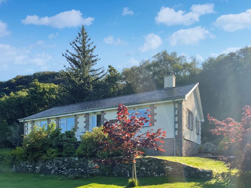 Fantastic property nestling into over four acres of mature pet-friendly gardens | Tigh-na-Creige, Colintraive