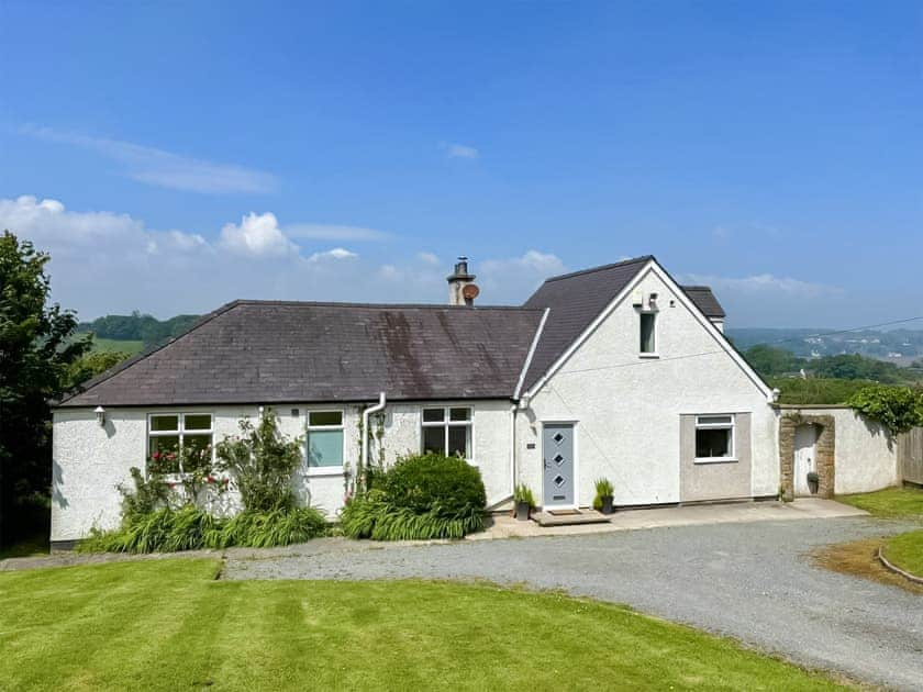 Exterior | Grey Cottage, Pentraeth, Anglesey