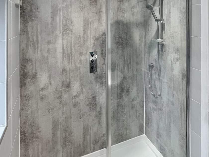 Shower room | High Kirkland Holiday Cottages: The Byre - High Kirkland Holiday Cottages, Kirkcudbright