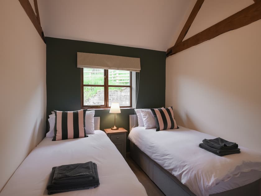 Twin bedroom | Caradoc - Botvyle Farm, Church Stretton
