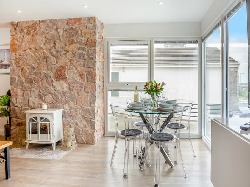 Open plan living space | Swn Y Mor, Trearddur Bay