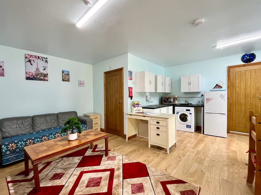 Open plan living space | High Banks Annexe, Chiseldon, Near Marlborough