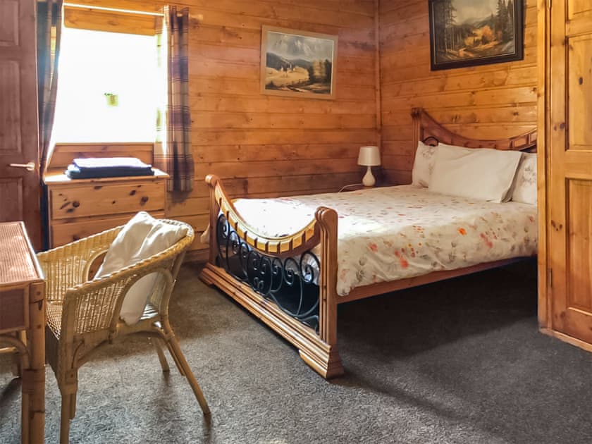 Double bedroom | Cow Boy Cabin - Cow Boy Holidays, Glasgow