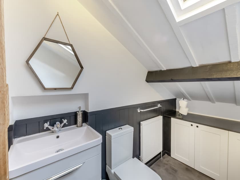 Bathroom | High Plain Lodge - Pennine Retreats, Alston