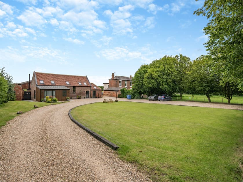 Exterior | The Hive - Fieldhouse Farm Cottages, Skirlaugh