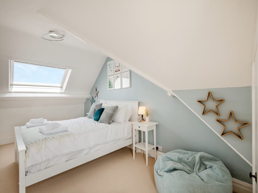 Double bedroom | Stradbroke House, Cromer