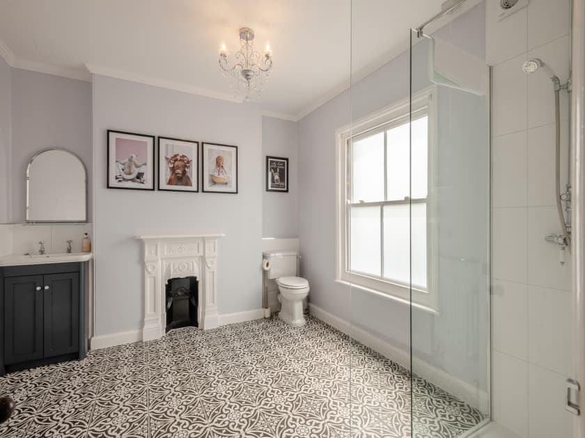 Bathroom | Stradbroke House, Cromer