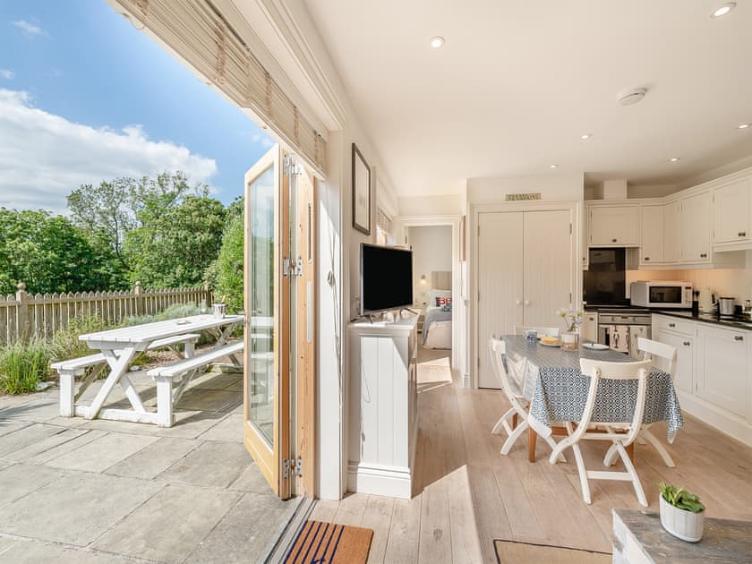Open plan living space | Garden Apartment, Hallsands
