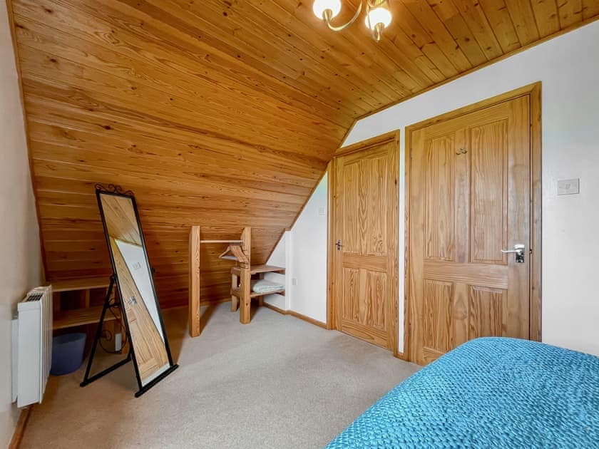 Double bedroom | Stour Cross Farm- Hardy Chalet - Stour Cross Farm, West Stour, near Gillingham