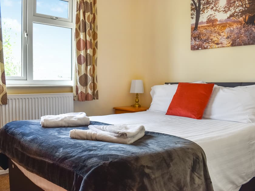 Double bedroom | Honey Lodge, Gunnislake
