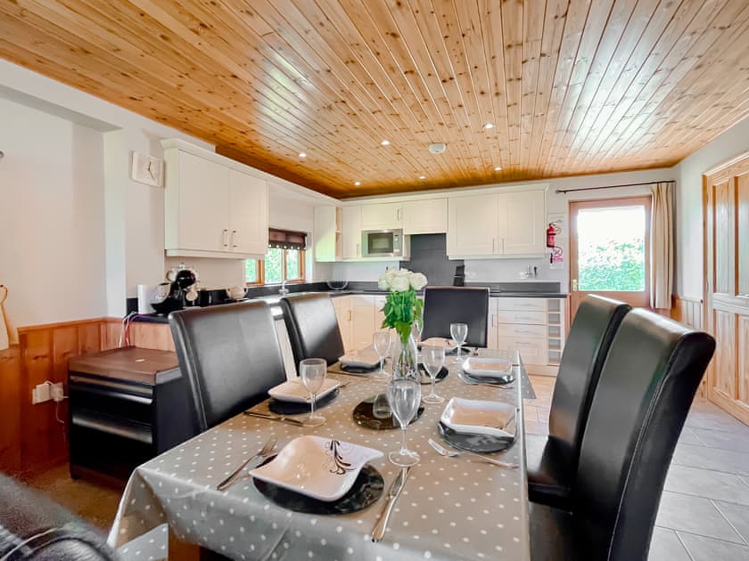 Open plan living space | Melbury Chalet - Stour Cross Farm, West Stour, near Gillingham