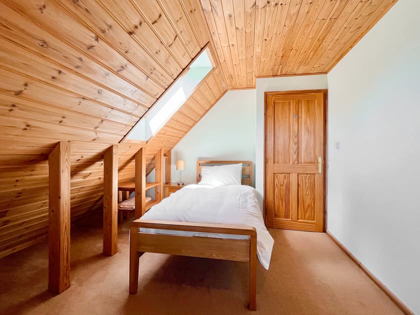 Single bedroom | Melbury Chalet - Stour Cross Farm, West Stour, near Gillingham