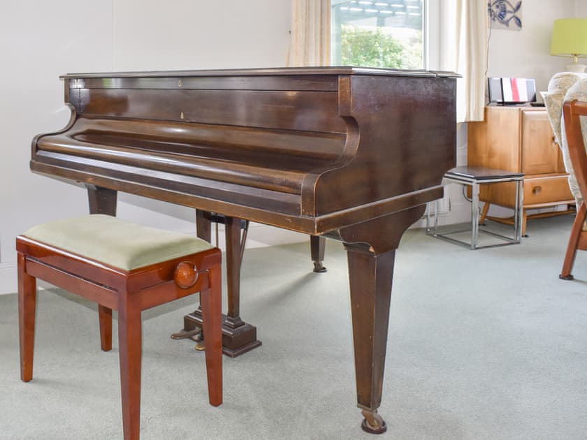 Living area | Poets Corner, Freshwater