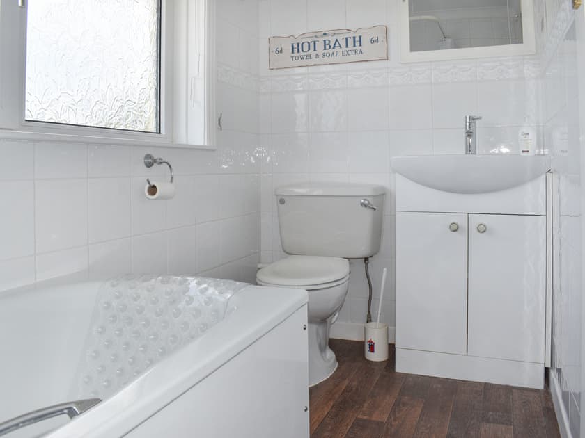 Bathroom | Poets Corner, Freshwater