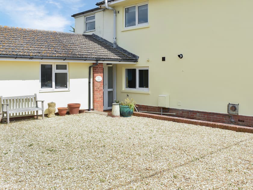 Exterior | Poets Corner, Freshwater