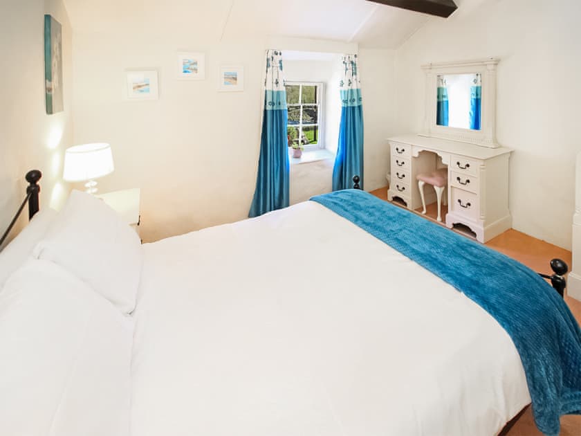 Double bedroom | Siop Fach Cottage, Beddgelert