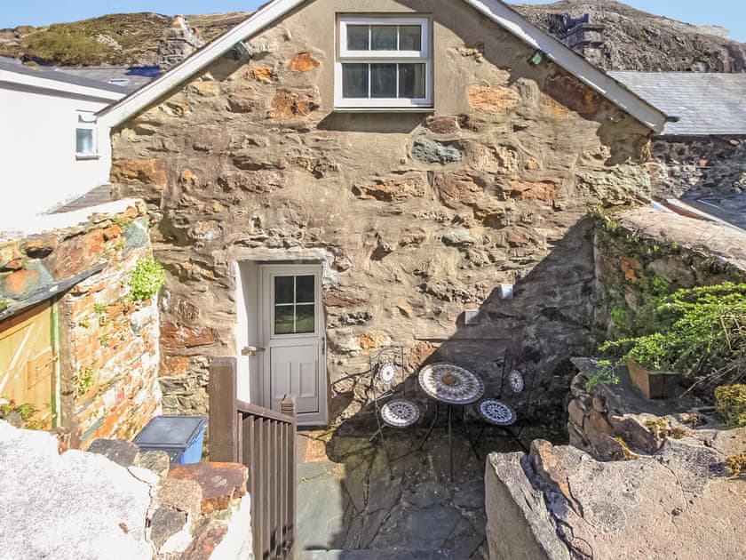 Outdoor area | Siop Fach Cottage, Beddgelert