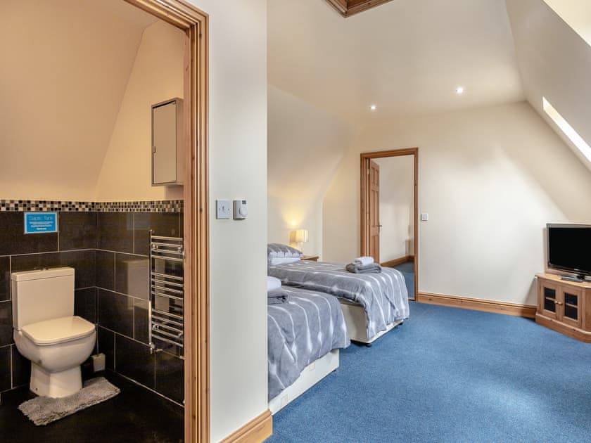 Twin bedroom | Clamp Farm Barn, Creeting St Peter, near Stowmarket