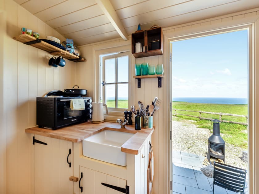 Kitchen area | Little Puffins - Blegberry Farm, Hartland