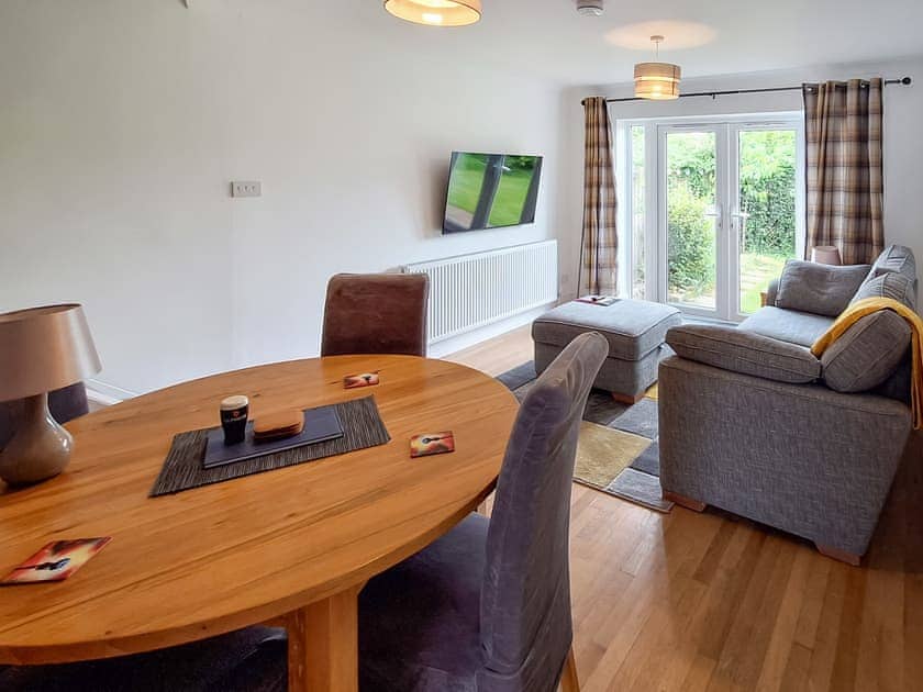 Living room/dining room | Racing Retreat, Towcester