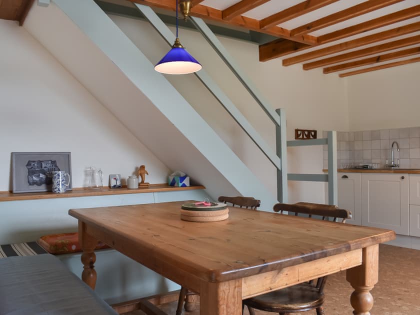 Kitchen/diner | Corner Cottage - Portmellon Fishermans Cottages, Portmellon