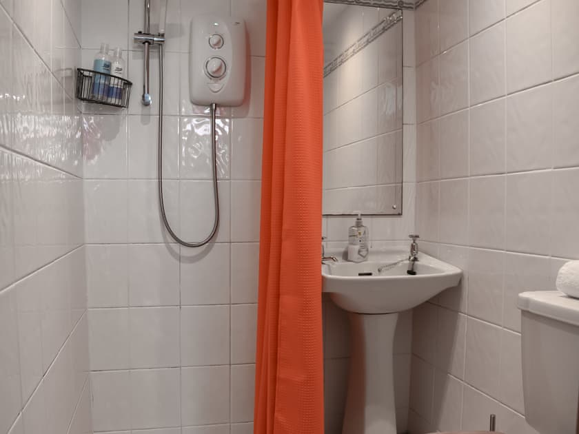 Bathroom | Mermaid Cottage - Portmellon Fishermans Cottages, Portmellon