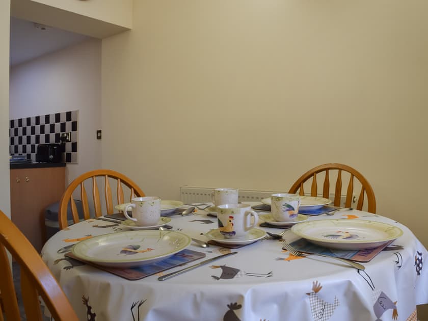 Living room/dining room | The Granary - Donative Holiday Cottages, Warton, near Tamworth