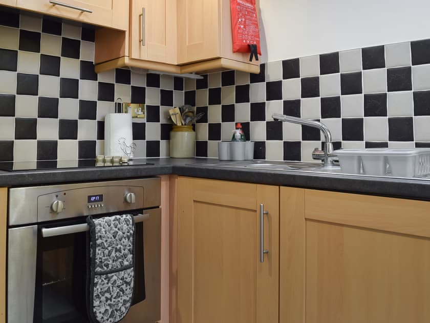 Kitchen | The Granary - Donative Holiday Cottages, Warton, near Tamworth
