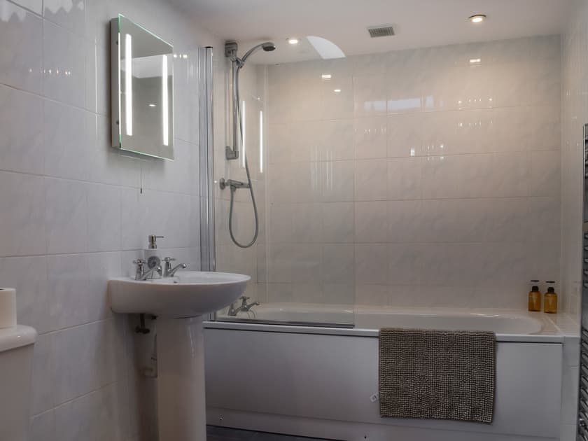 Bathroom | The Granary - Donative Holiday Cottages, Warton, near Tamworth